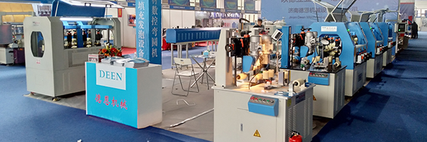 設備方面主要調節加工斷橋鋁門窗機器的鋸切割設備